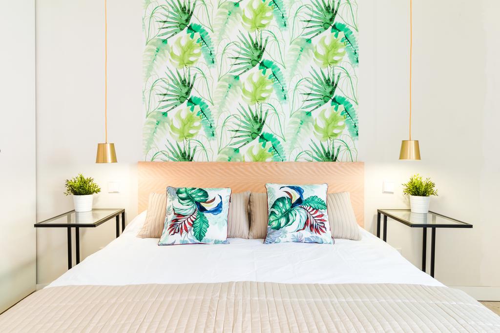 Latina I Apartment Madrid Bagian luar foto